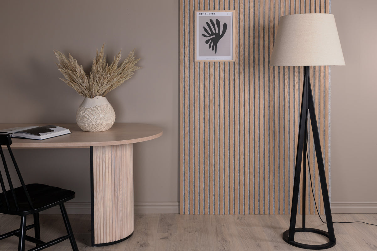 VENTURE HOME
KONA Golvlampor Svart