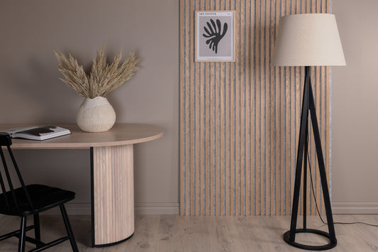 VENTURE HOME
KONA Golvlampor Svart